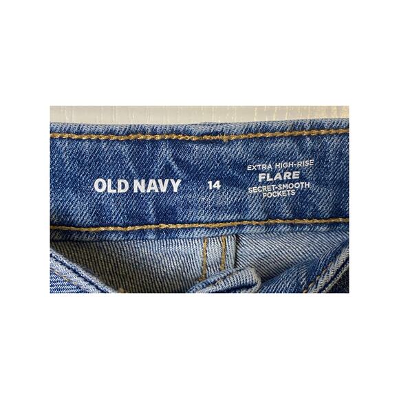 Old Navy Women's Extra High Rise Flare Blue Denim Jeans Size 14 - Picture 3 of 9